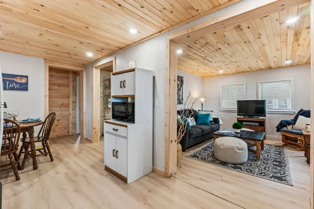 $979,000 | 51 Butterworth Drive, Naples, ME 04055