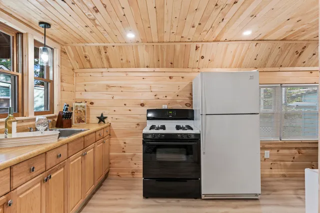 $979,000 | 51 Butterworth Drive, Naples, ME 04055