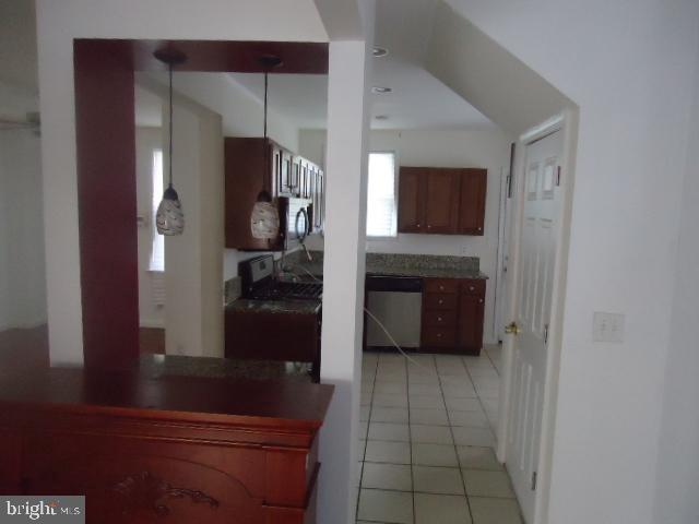1027 Haverhill Road Baltimore, MD 21229 - Photo 6 of 18 Gallery Image 6