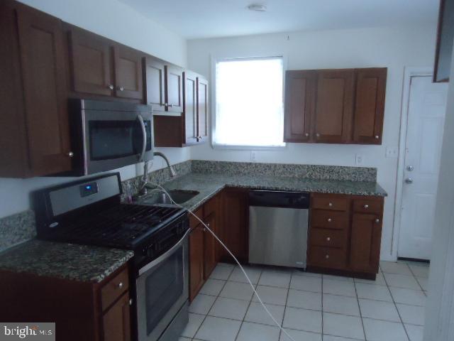 1027 Haverhill Road Baltimore, MD 21229 - Photo 7 of 18 Gallery Image 7