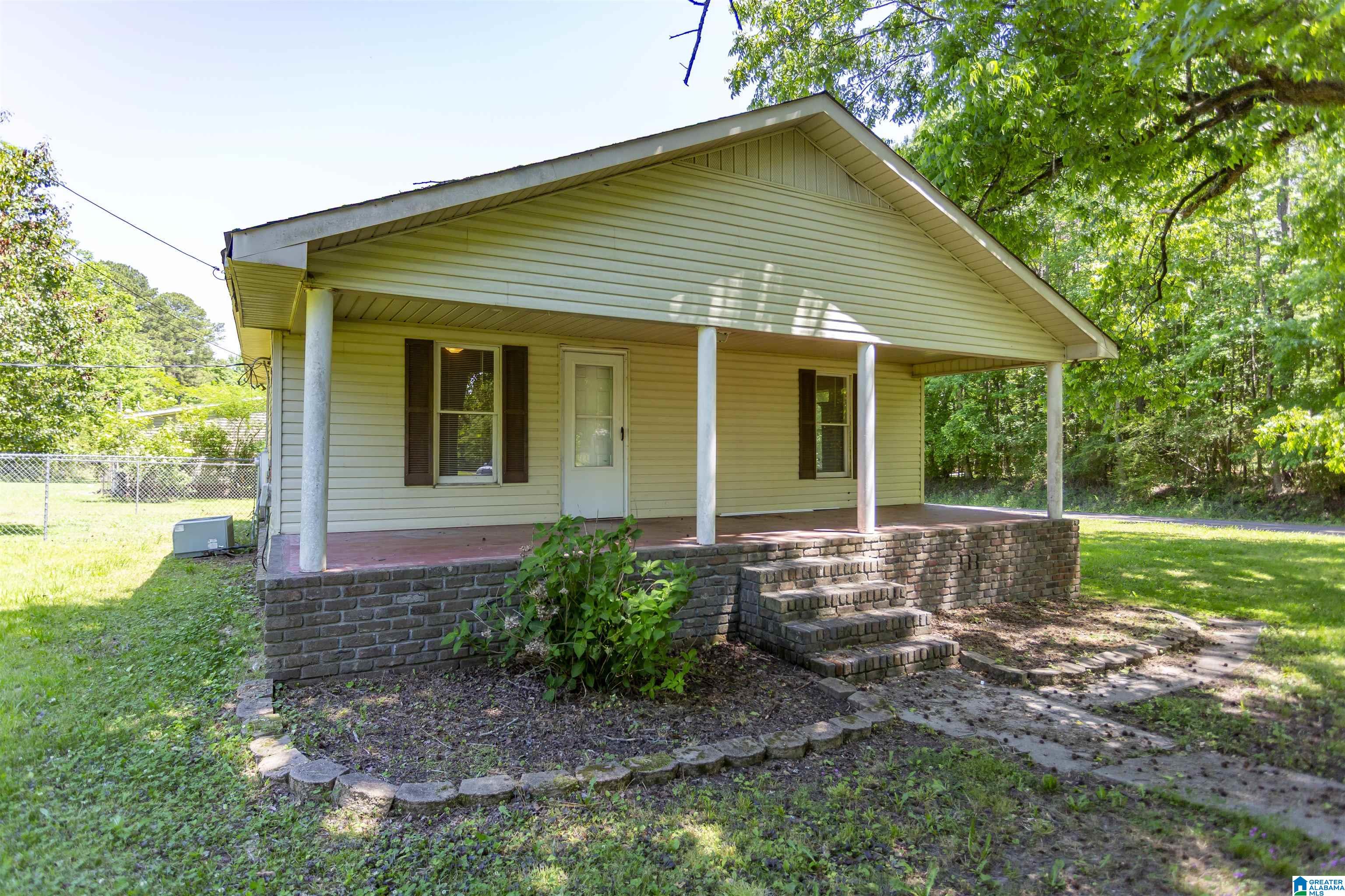 1907 Kelly Loop Road Mount Olive, AL 35117 - Photo 2 of 26