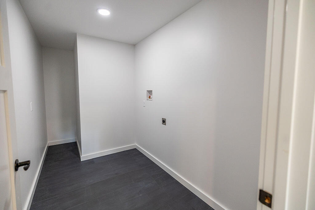 497 North Parish Road Turner, ME 04282 - Photo 18 of 67 Laundry/Panrty