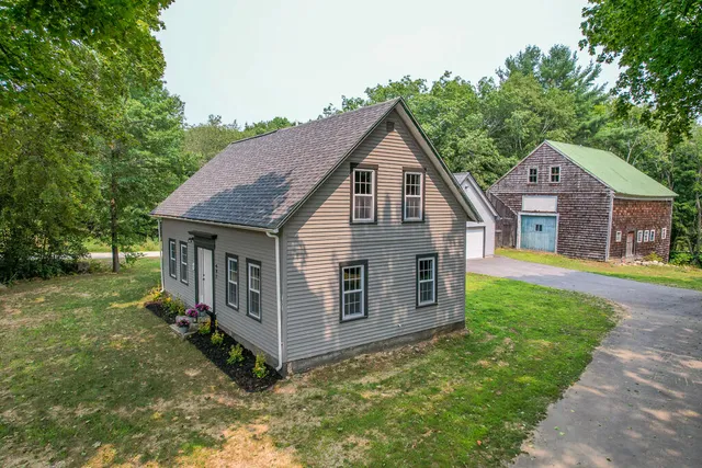 $679,000 | 497 North Parish Road, Turner, ME 04282
