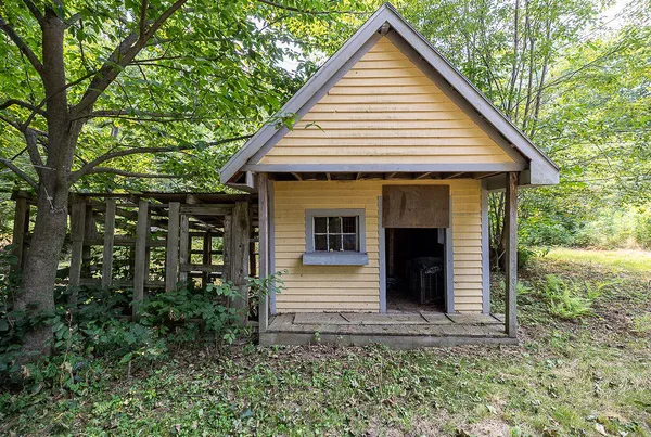 $675,000 | 497 North Parish Road, Turner, ME 04282