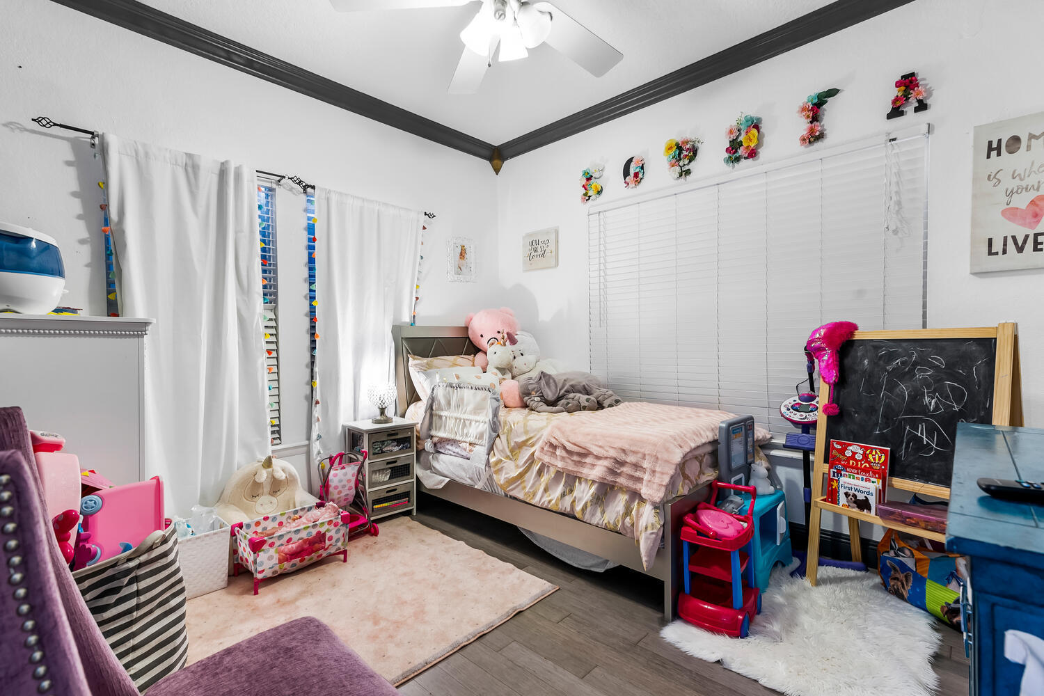 515 Pilgrim Road West Palm Beach, FL 33405 - Photo 11 of 18 515 Pilgrim Rd-large-016-012-Bedroom-150