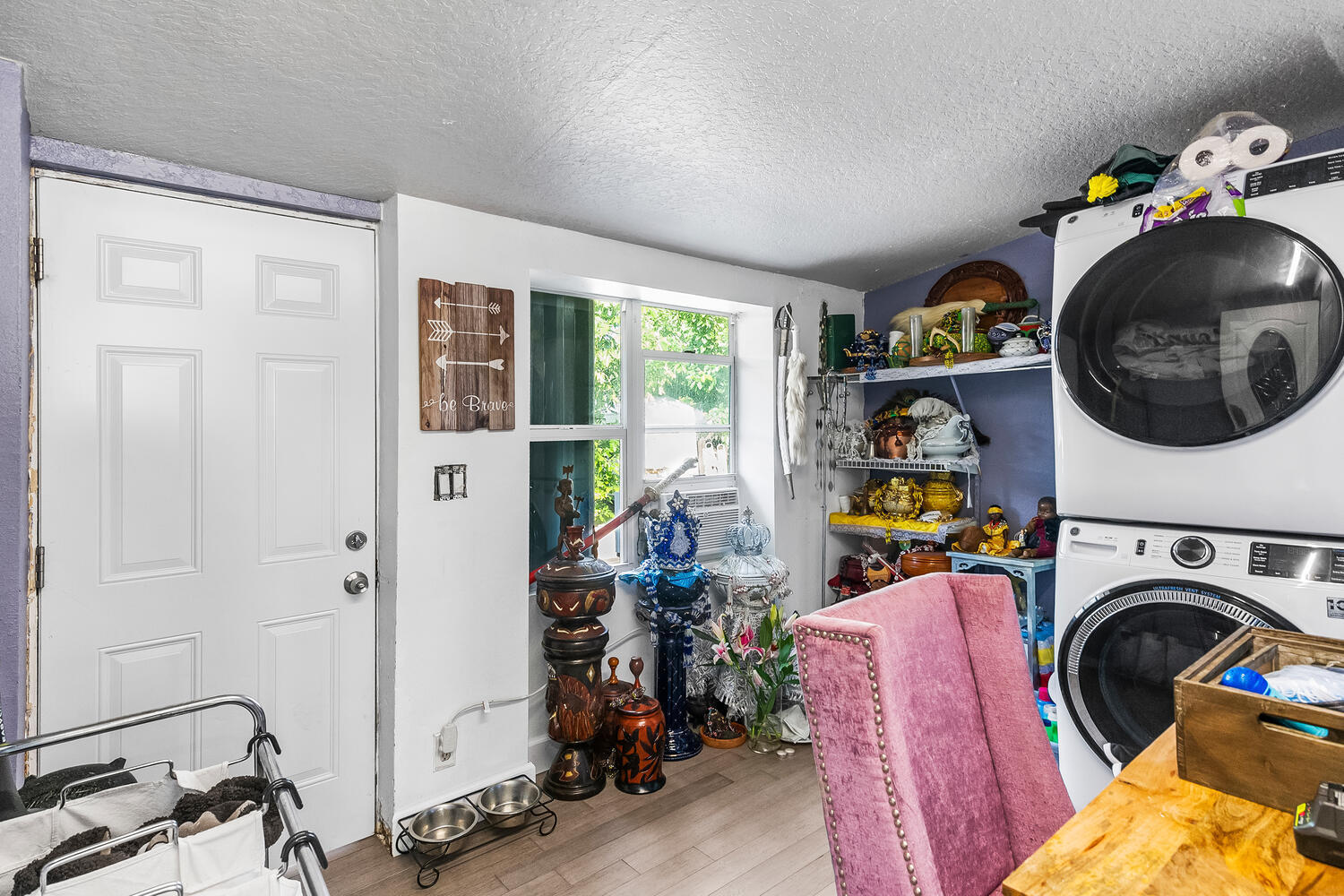 515 Pilgrim Road West Palm Beach, FL 33405 - Photo 14 of 18 515 Pilgrim Rd-large-019-013-Laundry-150
