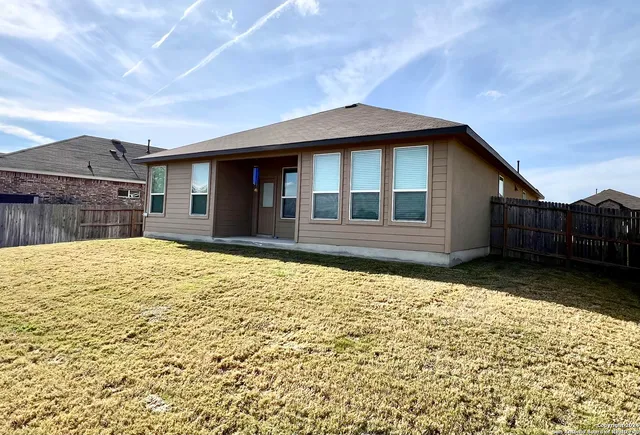 $2,095 | 786 Rushing Banks, Cibolo, TX 78108