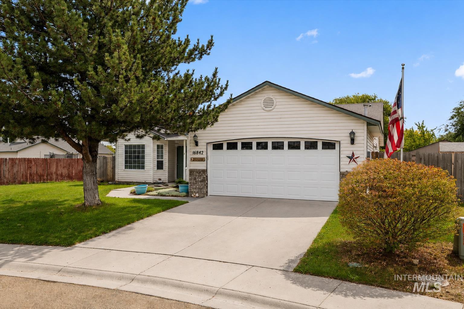 16842 Live Oak Place Caldwell, ID 83607 - Photo 1 of 43 Gallery Image 1