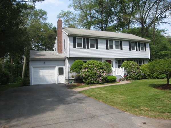 270 Marked Tree Road Holliston, MA 01746 - Photo 3 of 28 Gallery Image 3