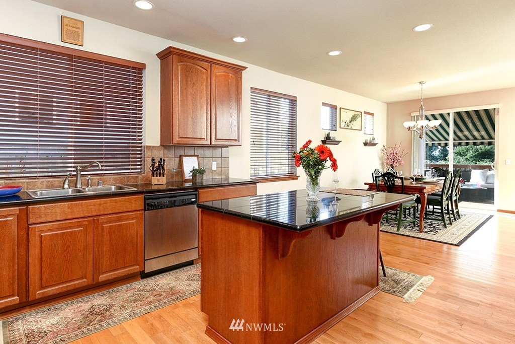 426 196th Street Southeast Bothell, WA 98012 - Photo 5 of 24