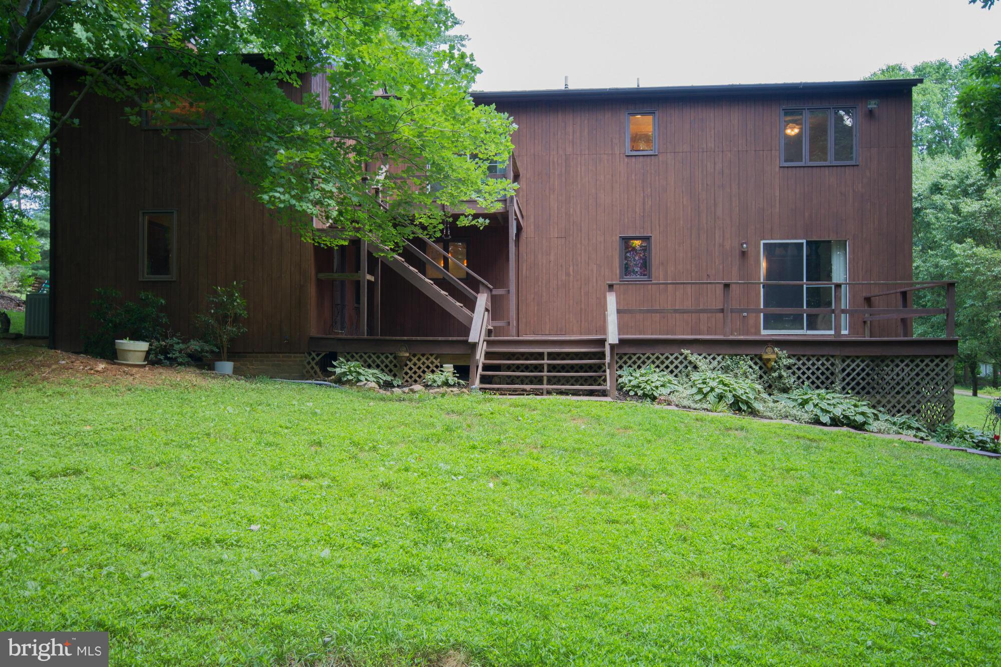 13336 Hunt Ridge Road Ellicott City, MD 21042 - Photo 29 of 30 Exterior (Rear)