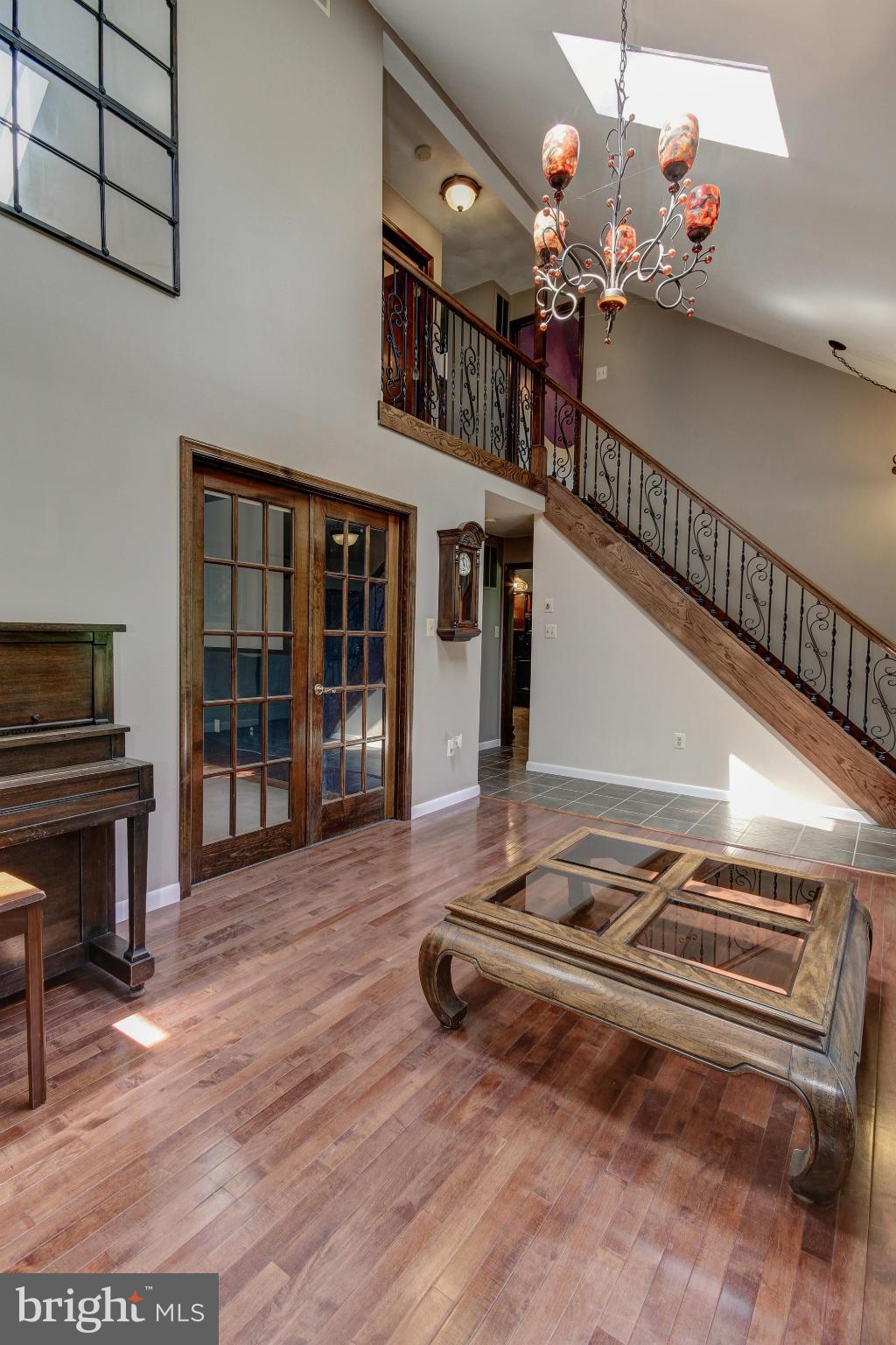 13336 Hunt Ridge Road Ellicott City, MD 21042 - Photo 4 of 30 Formal Living Room