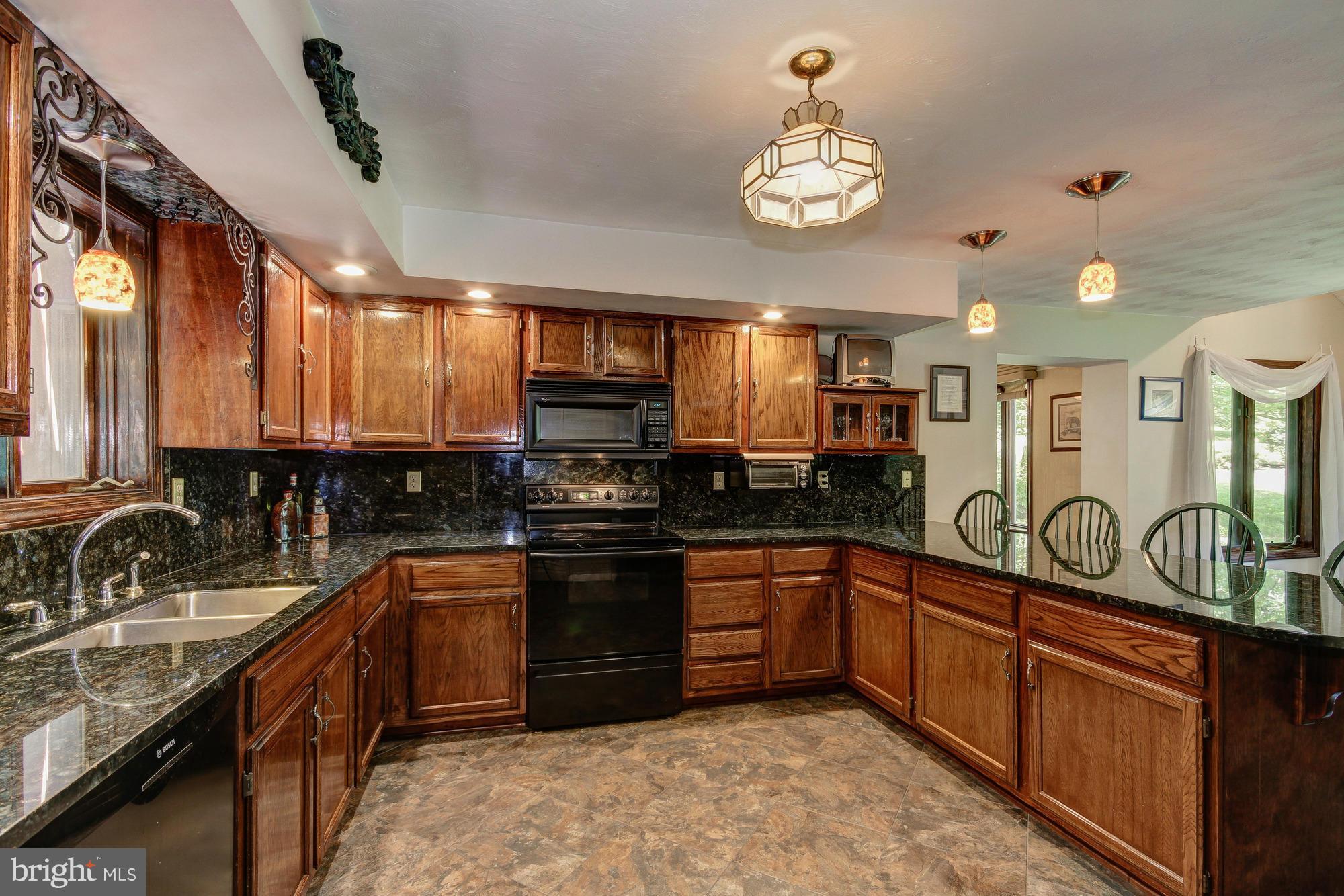 13336 Hunt Ridge Road Ellicott City, MD 21042 - Photo 8 of 30 Kitchen