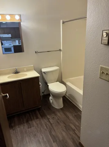 $773 | 305 North Clayborn Avenue, Parkers Prairie, MN 56361