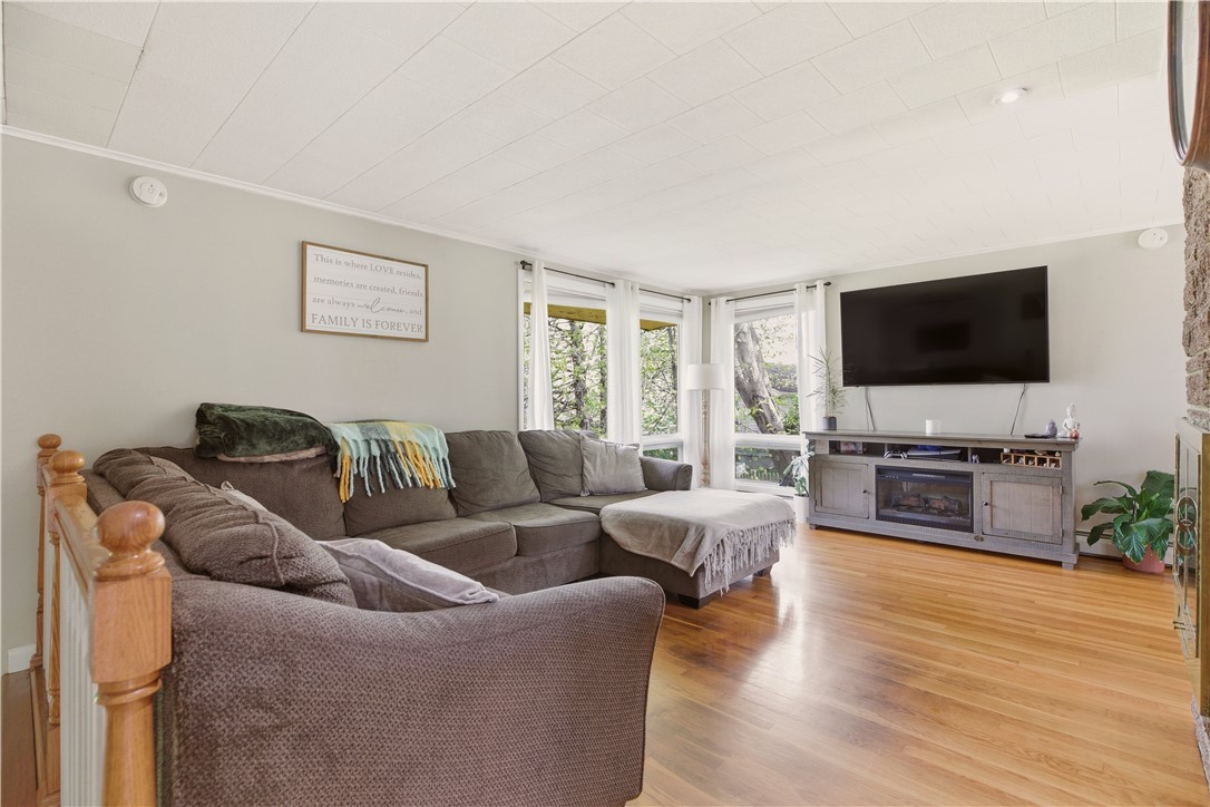 24 Harbor View Road Portsmouth, RI 02871 - Photo 12 of 46 Gallery Image 12
