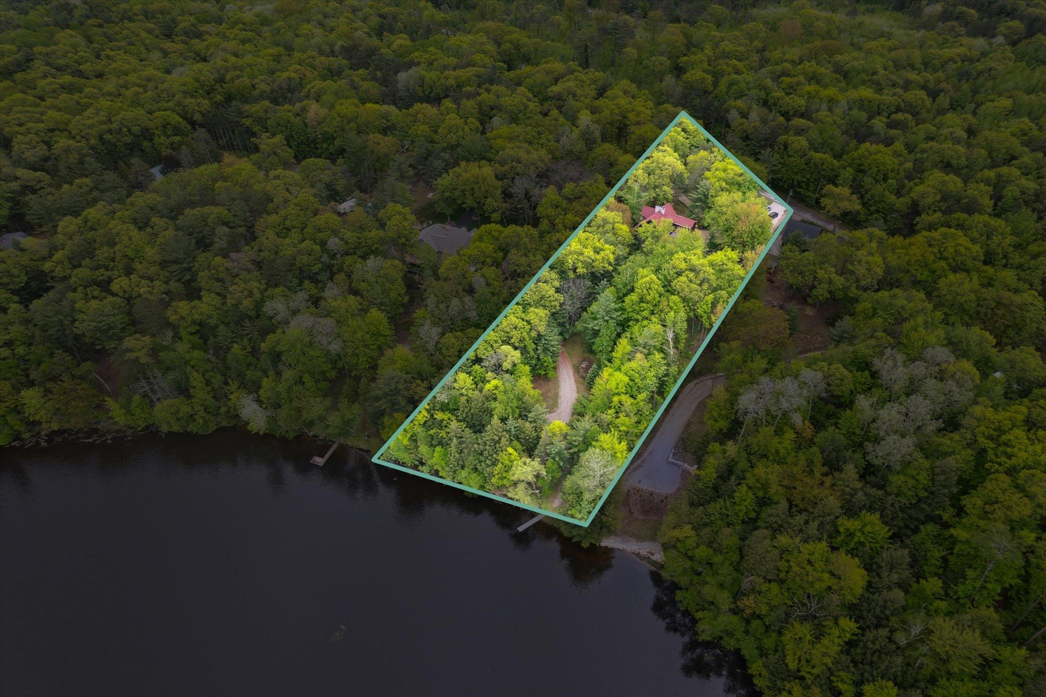 4901 Spirea Road Oconto, WI 54153 - Photo 14 of 84