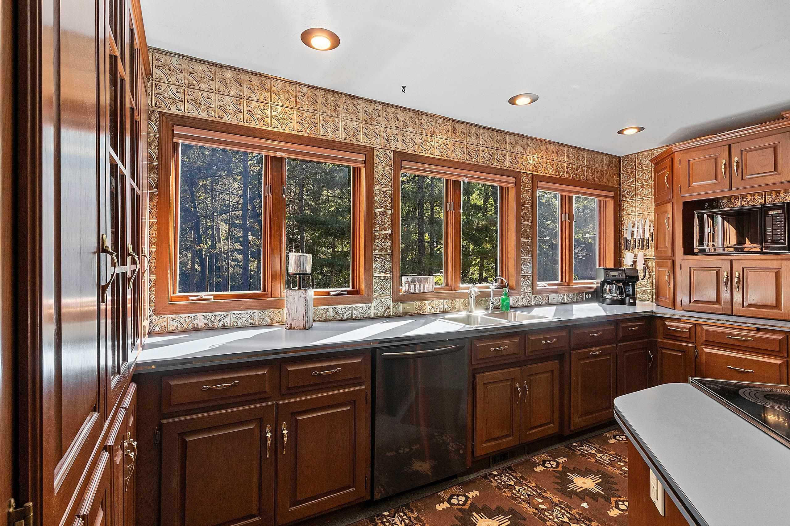 4901 Spirea Road Oconto, WI 54153 - Photo 33 of 84