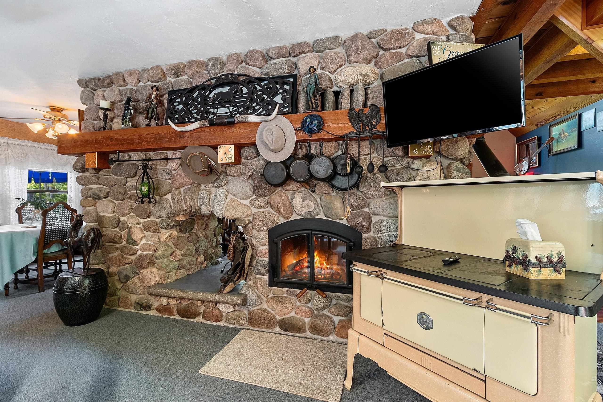 4901 Spirea Road Oconto, WI 54153 - Photo 40 of 84