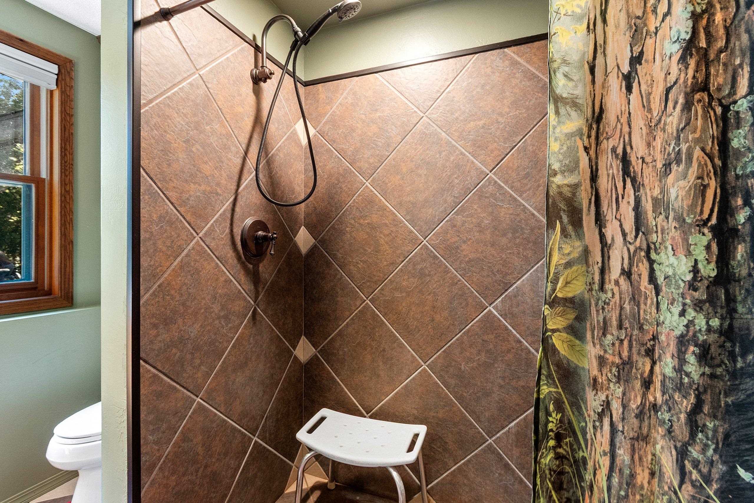 4901 Spirea Road Oconto, WI 54153 - Photo 47 of 84