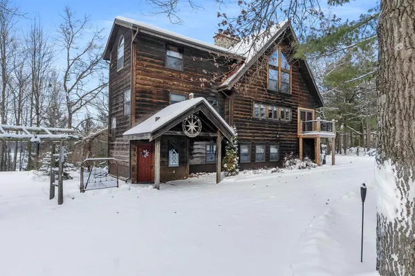 $699,000 | 4901 Spirea Road, Oconto, WI 54153