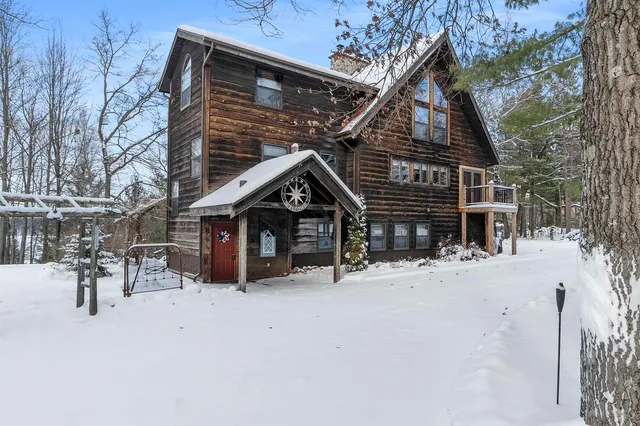 $745,000 | 4901 Spirea Road, Oconto, WI 54153