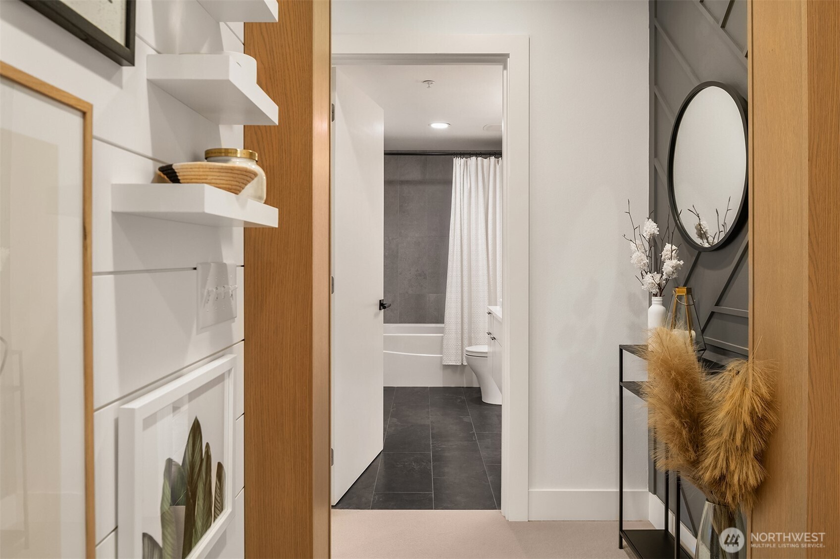 1730 North Northlake Way, Unit 415 Seattle, WA 98103 - Photo 28 of 40 a view of living room washer and dryer