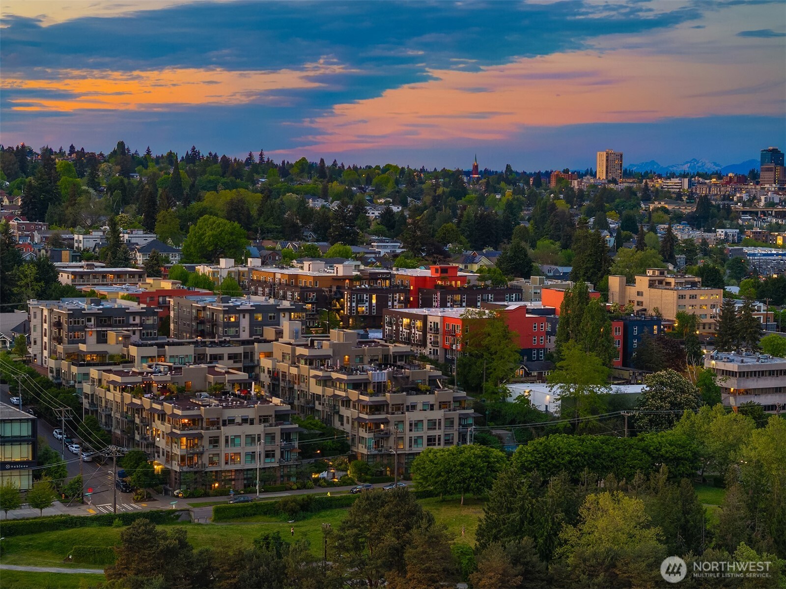 1730 North Northlake Way, Unit 415 Seattle, WA 98103 - Photo 34 of 40 a view of a city