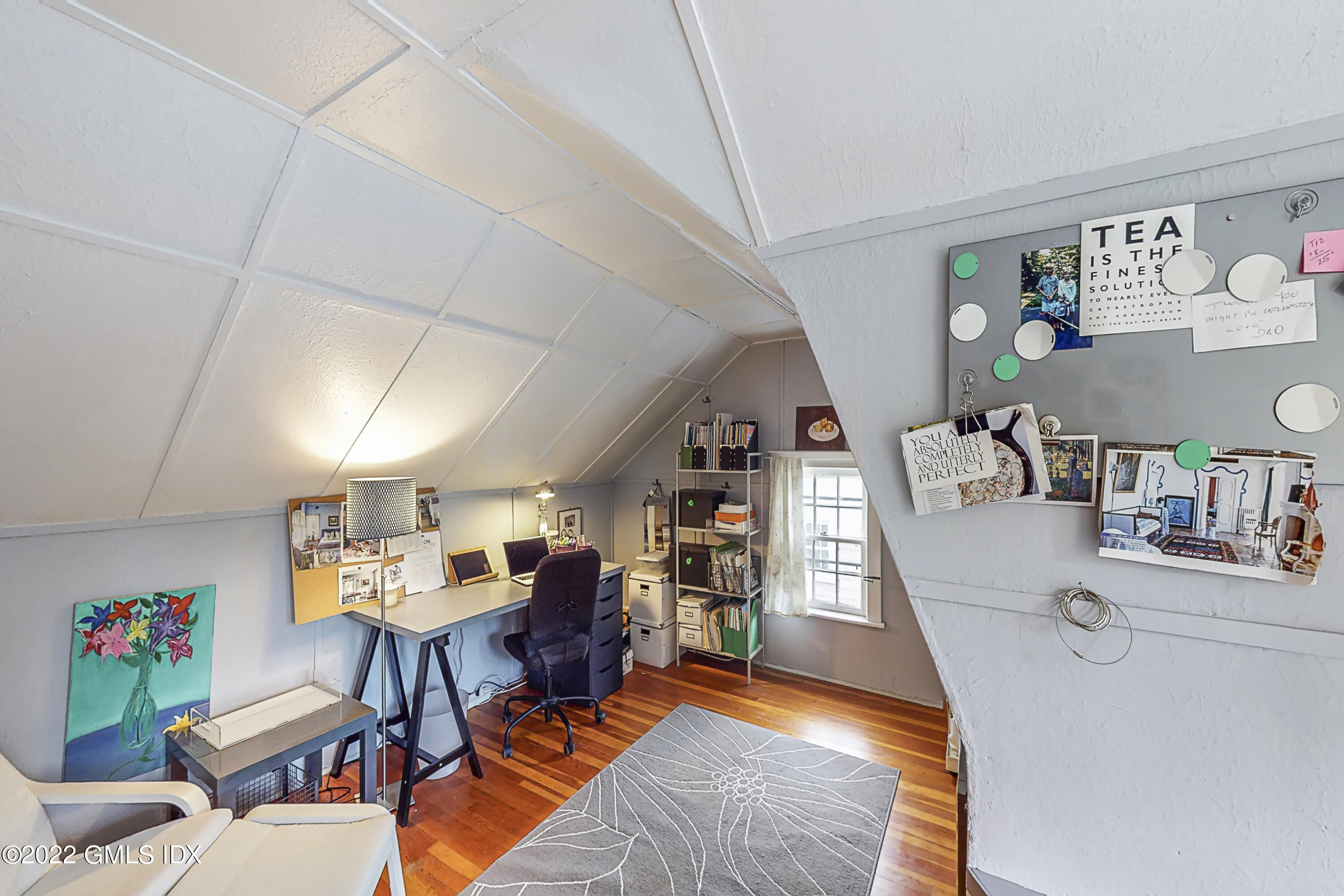 8 Hassake Road Old Greenwich, CT 06870 - Photo 26 of 37 3rd fl studio / office / playroom