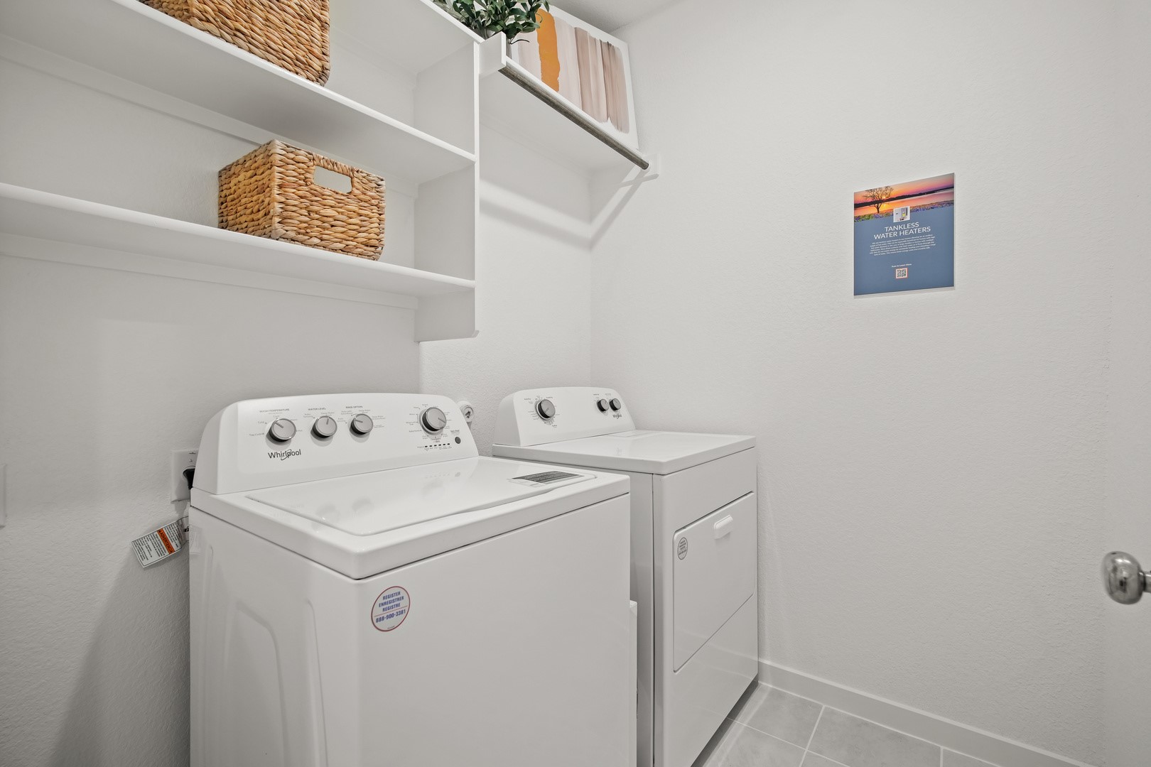 190 Hornet Street Elgin, TX 78621 - Photo 20 of 40 a utility room with dryer and washer