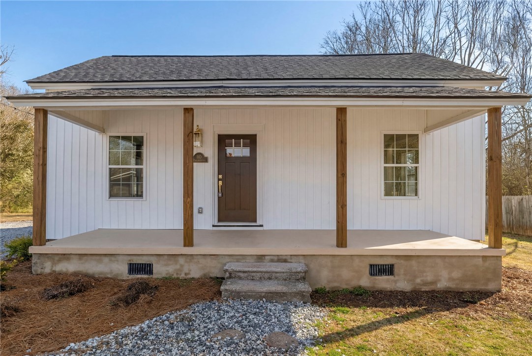 110 North Street Central, SC 29630 - Photo 3 of 28