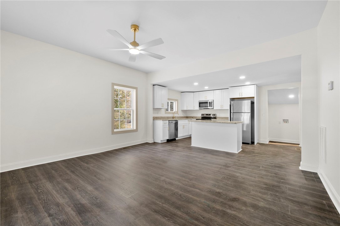 110 North Street Central, SC 29630 - Photo 4 of 28