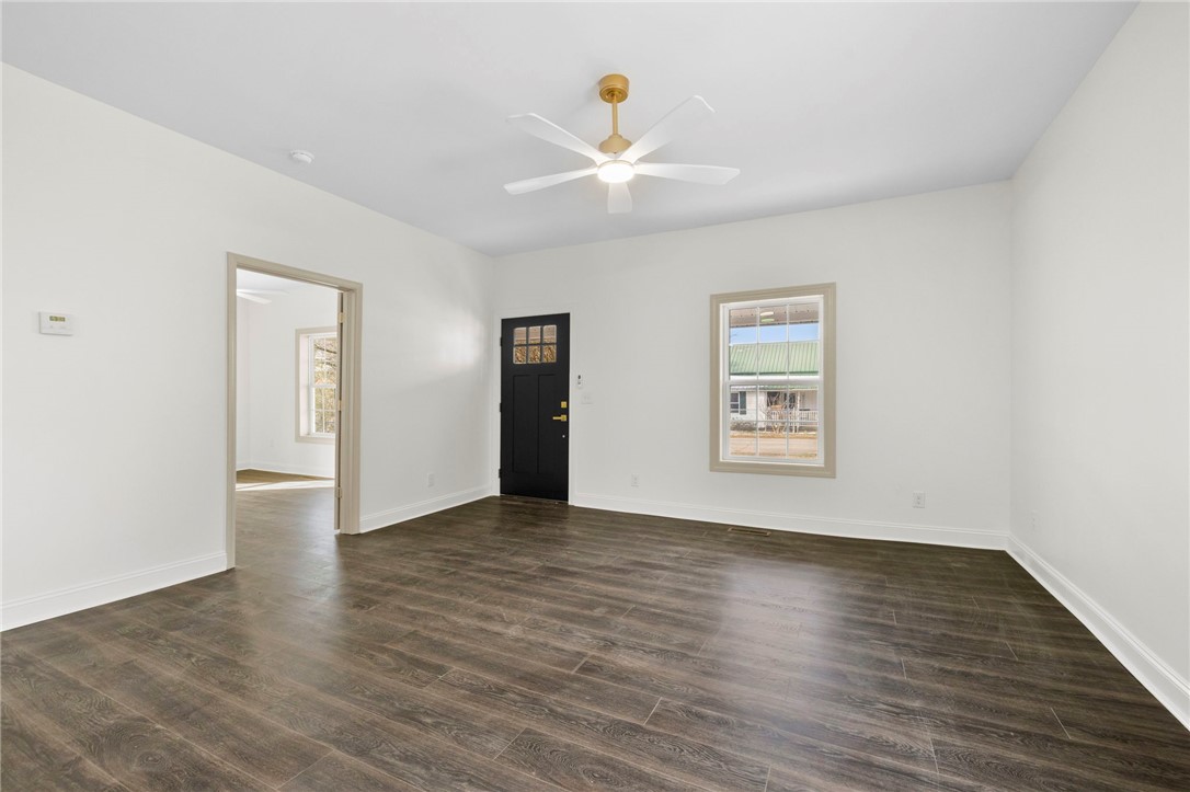 110 North Street Central, SC 29630 - Photo 7 of 28