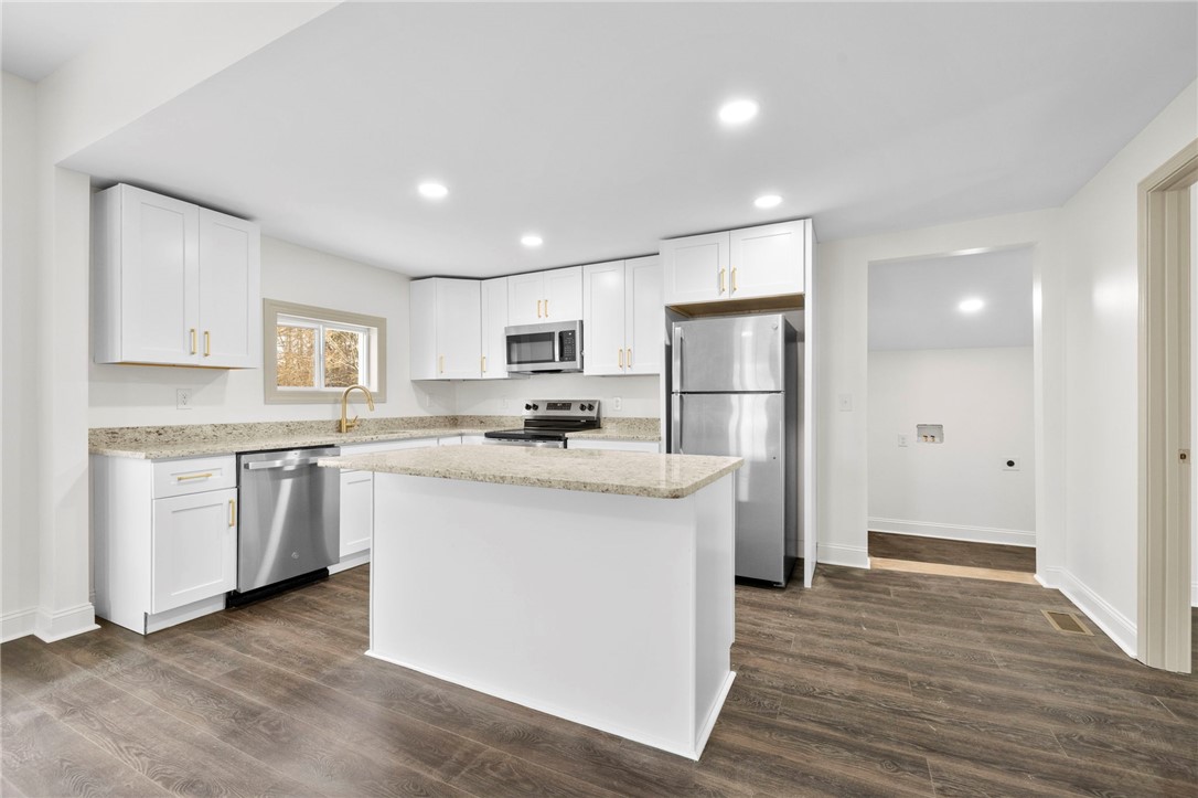 110 North Street Central, SC 29630 - Photo 8 of 28