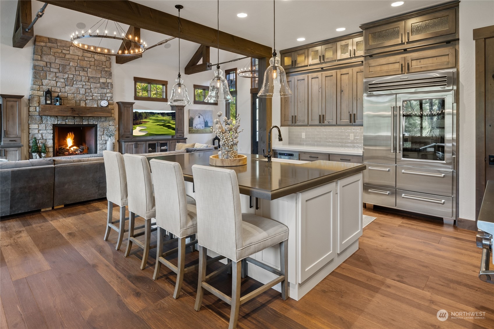 351 Maple Leaf Loop Cle Elum, WA 98922 - Photo 12 of 40 a kitchen with stainless steel appliances granite countertop a stove and a refrigerator