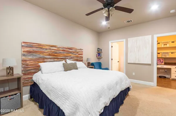 $2,000 | 207 Bayou Des Glaises Road, Broussard, LA 70518