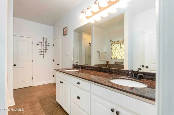 $2,000 | 207 Bayou Des Glaises Road, Broussard, LA 70518