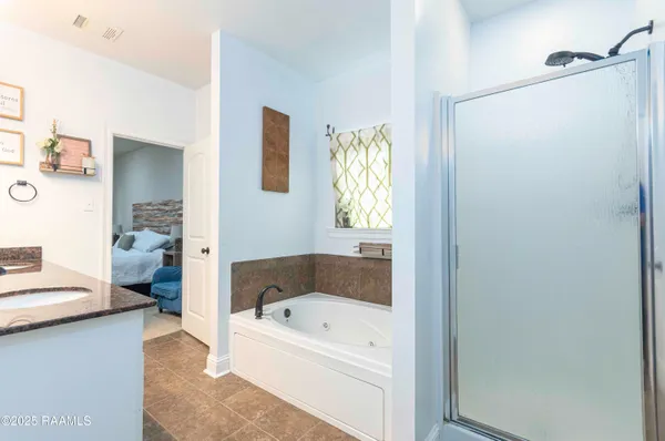 $2,000 | 207 Bayou Des Glaises Road, Broussard, LA 70518