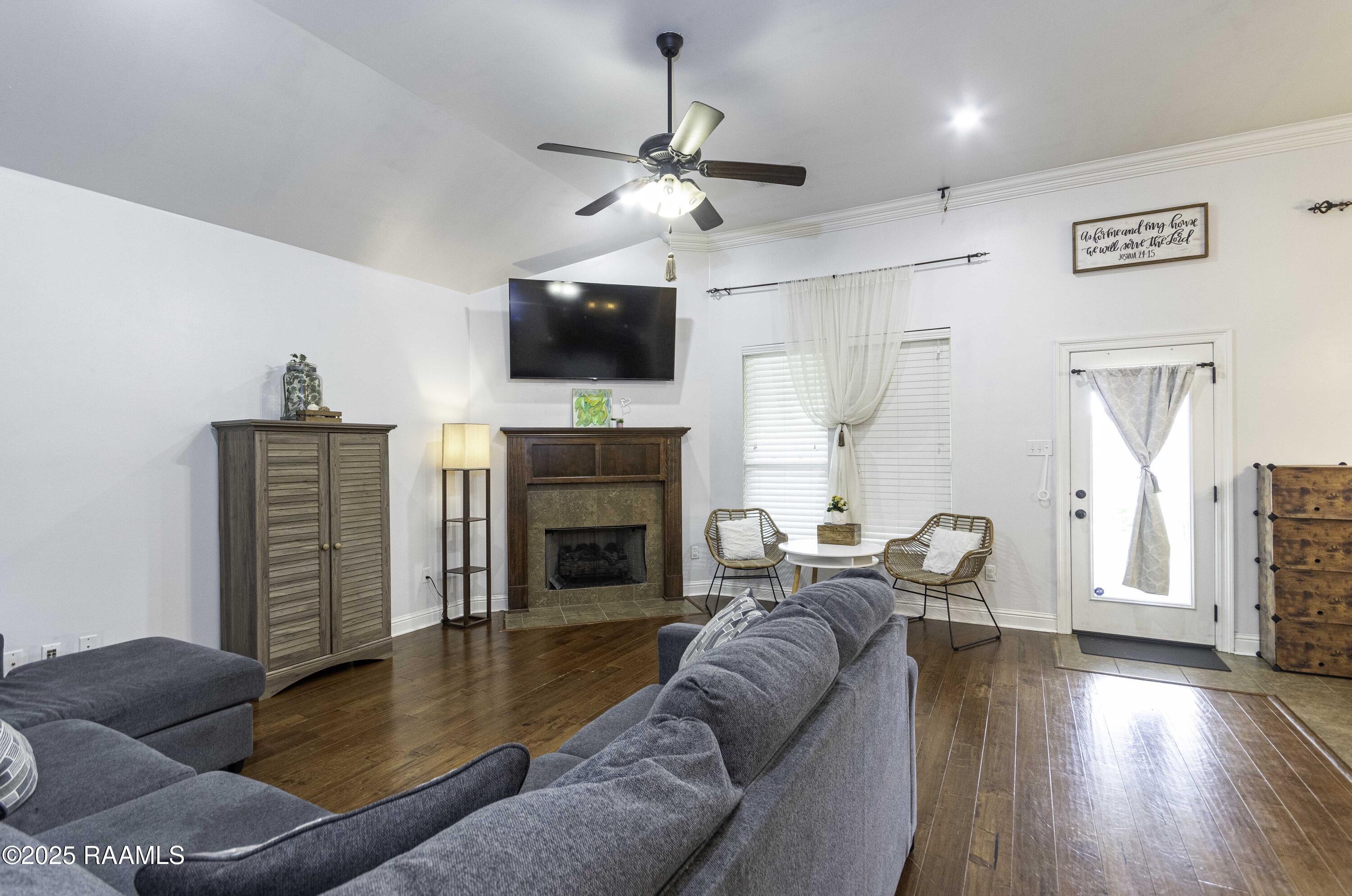 207 Bayou Des Glaises Road Broussard, LA 70518 - Photo 2 of 24 Living Room 2