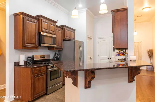 $2,000 | 207 Bayou Des Glaises Road, Broussard, LA 70518