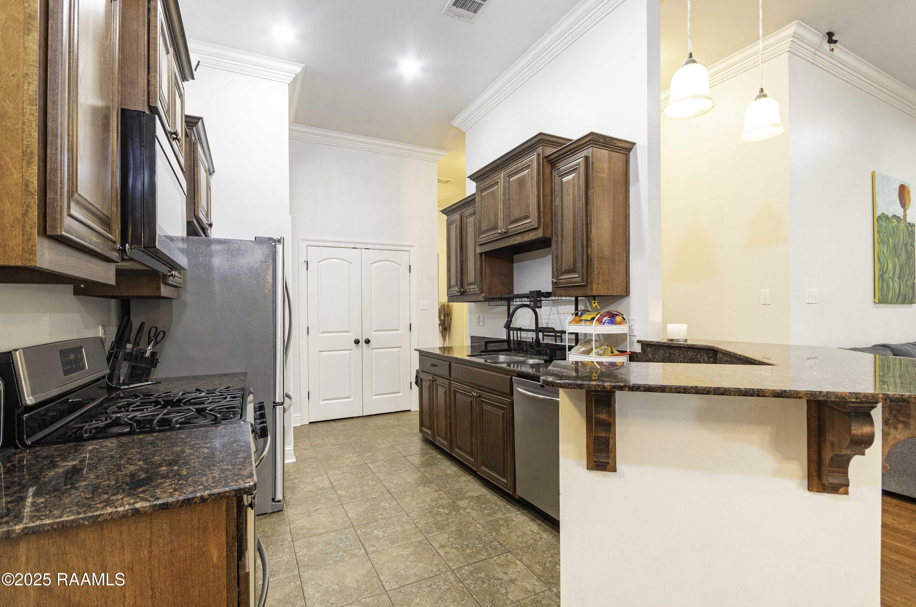 207 Bayou Des Glaises Road Broussard, LA 70518 - Photo 6 of 24 Kitchen 2