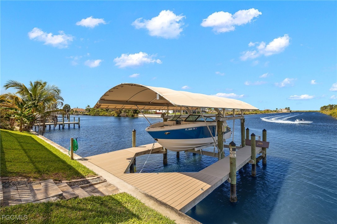 1806 Old Burnt Store Road North Cape Coral, FL 33993 - Photo 5 of 39