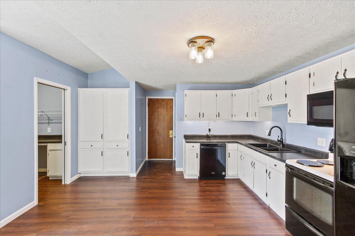 3165 Tamarack Avenue Springfield, OH 45502 - Photo 11 of 46 11-IMG_5223