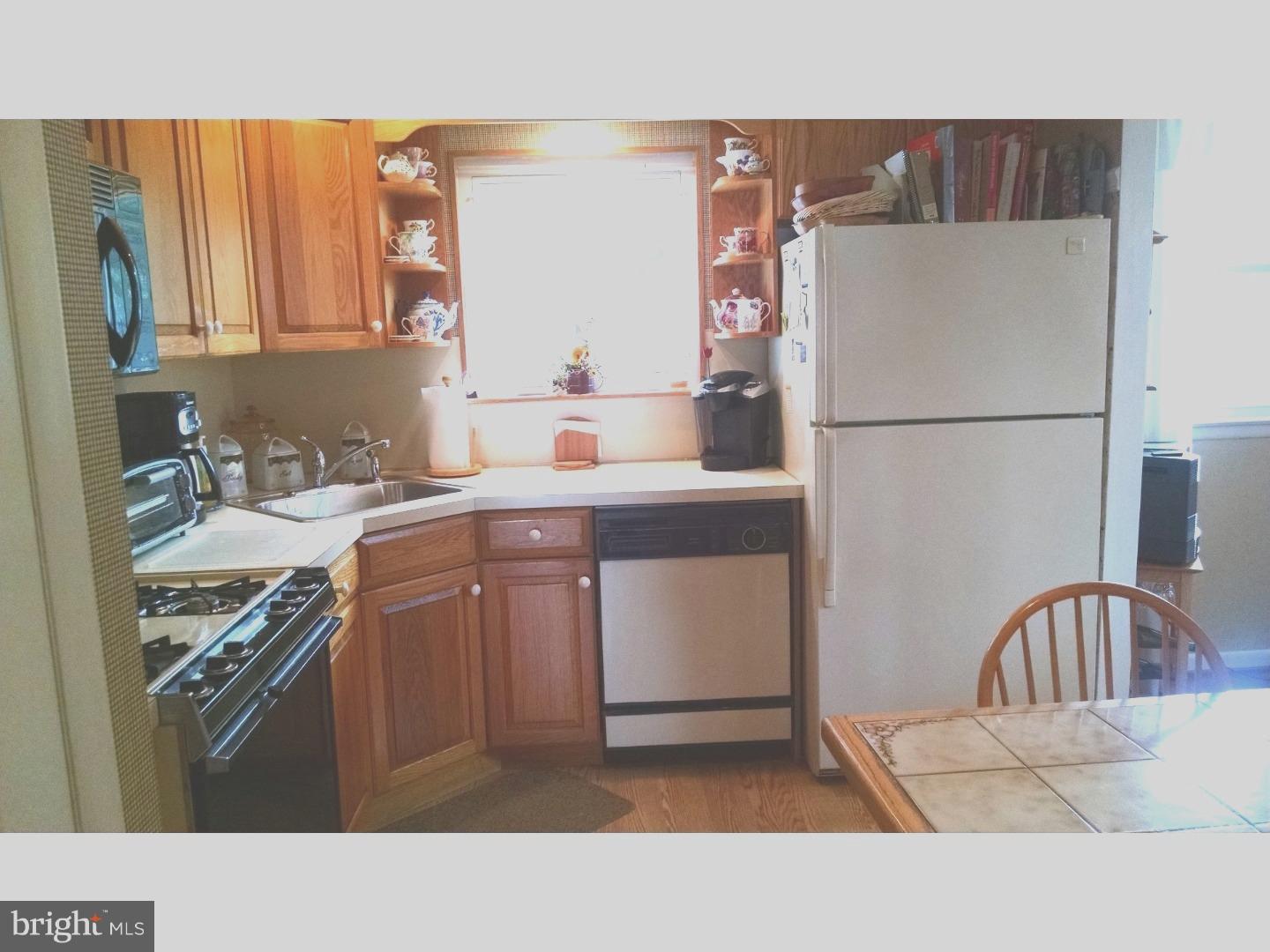 516 8 Street Riverside, NJ 08075 - Photo 7 of 25 Kitchen