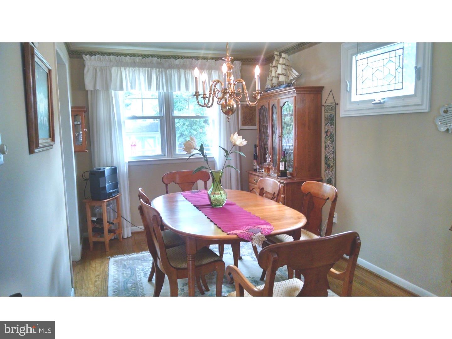 516 8 Street Riverside, NJ 08075 - Photo 9 of 25 Dining Room