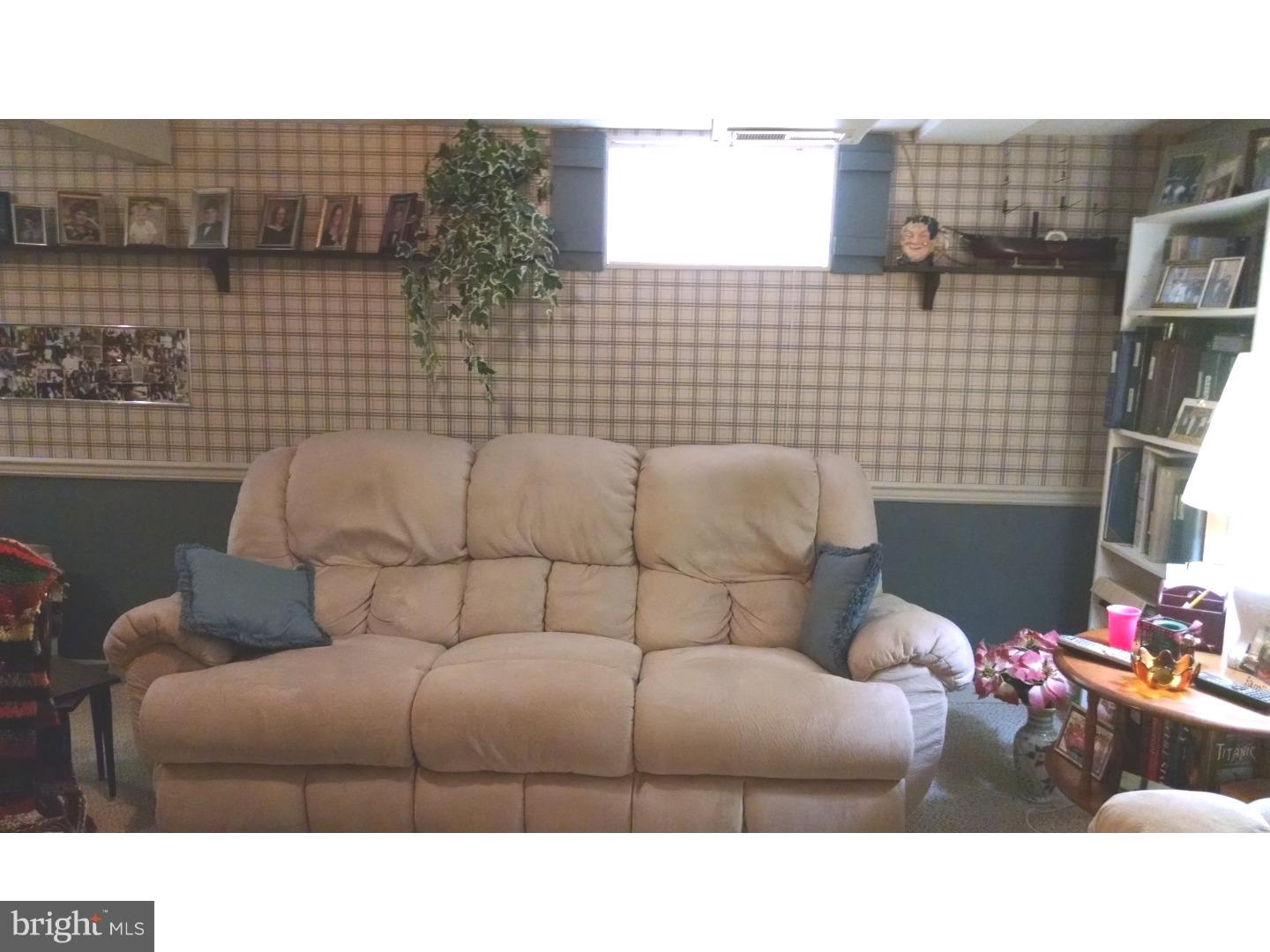 516 8 Street Riverside, NJ 08075 - Photo 10 of 25 Family Room