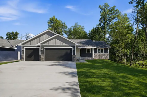 $409,900 | 1333 Aspen Drive, St. Croix Falls, WI 54024