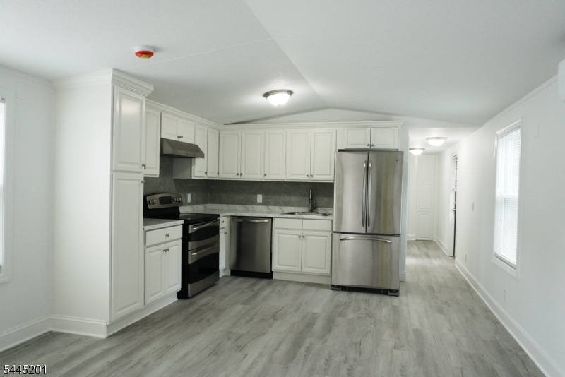 15 3rd Street Wayne, NJ 07470 - Photo 3 of 12