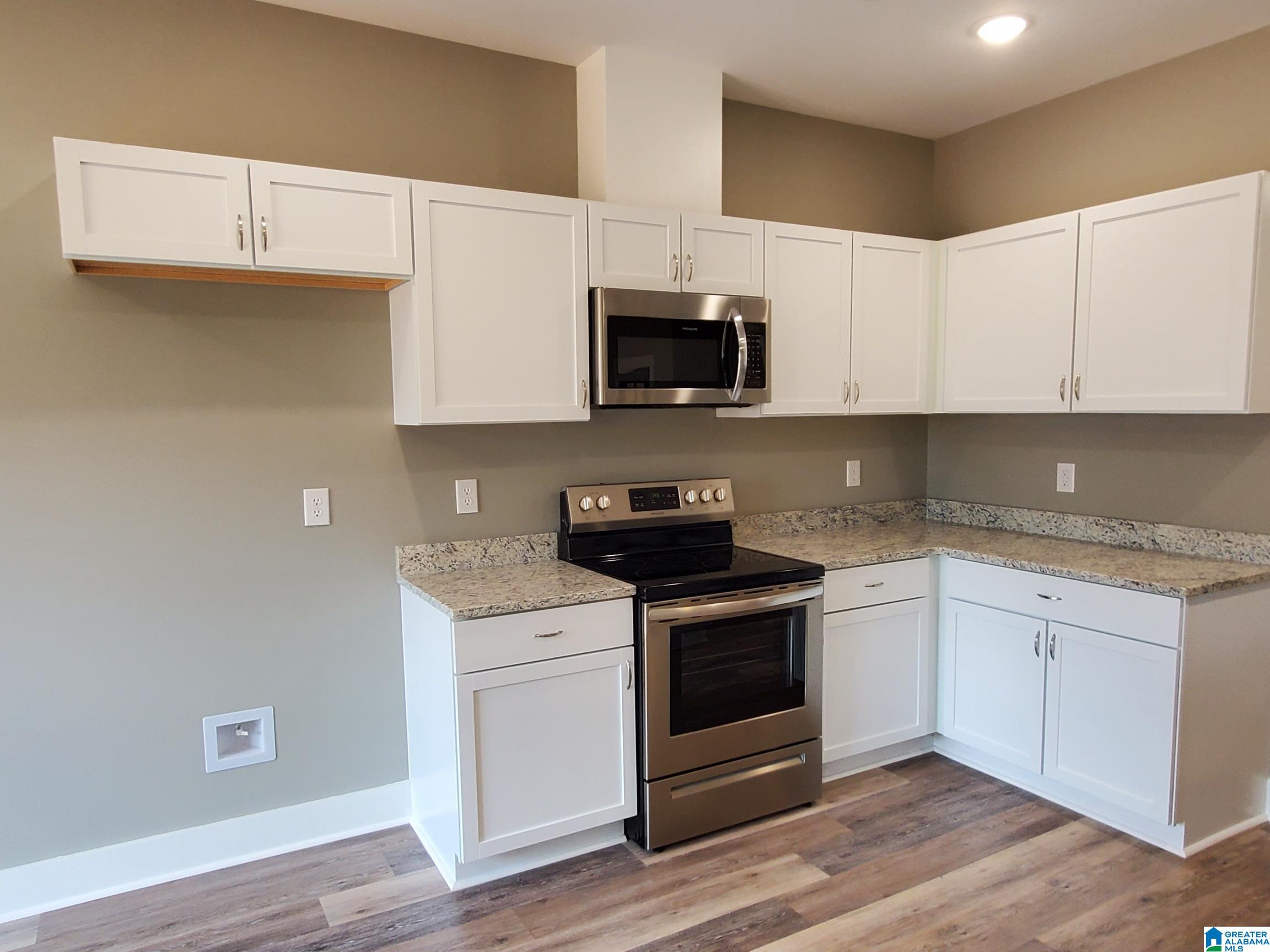 1303 North Dakota Road Thorsby, AL 35171 - Photo 2 of 17