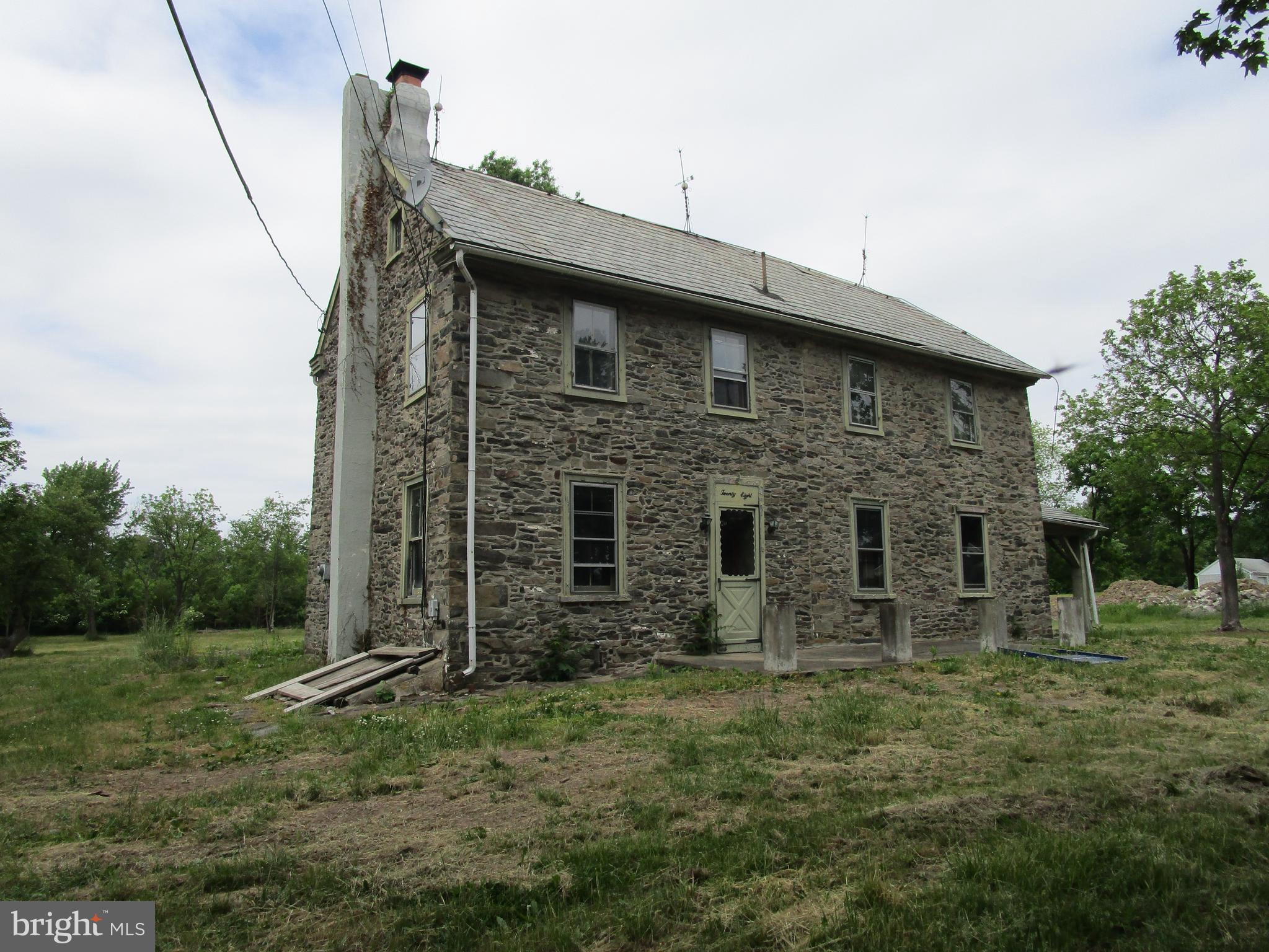 28 North Ridge Road Perkasie, PA 18944 - Photo 2 of 21