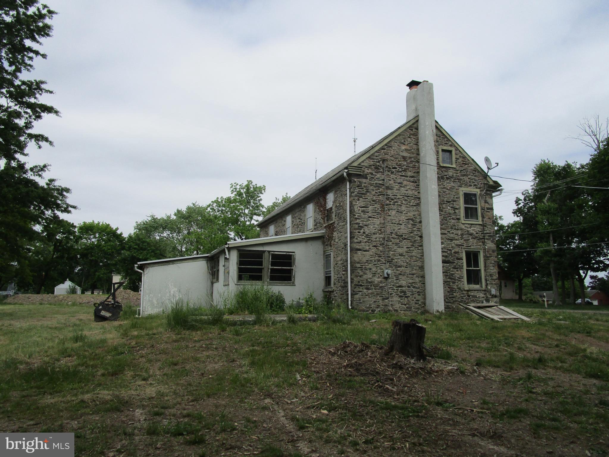 28 North Ridge Road Perkasie, PA 18944 - Photo 4 of 21